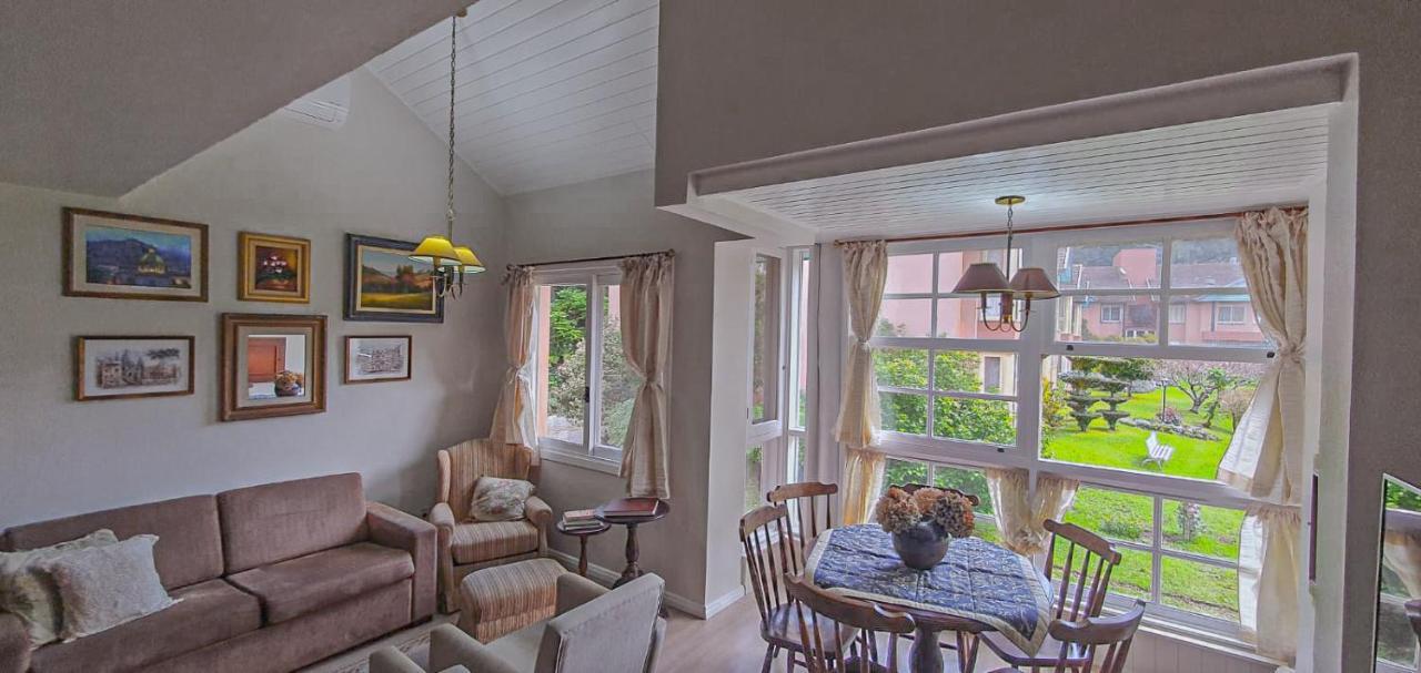 Duplex Floresta Negra - Sua Base Perfeita Em Gramado! Otima Localizacao Lagonegro 500M - 02 Quartos E 02 Banheiros Para Familia Em Condominio Fechad0, Cozinha Completa Com Garagem E Portaria 24H Екстер'єр фото